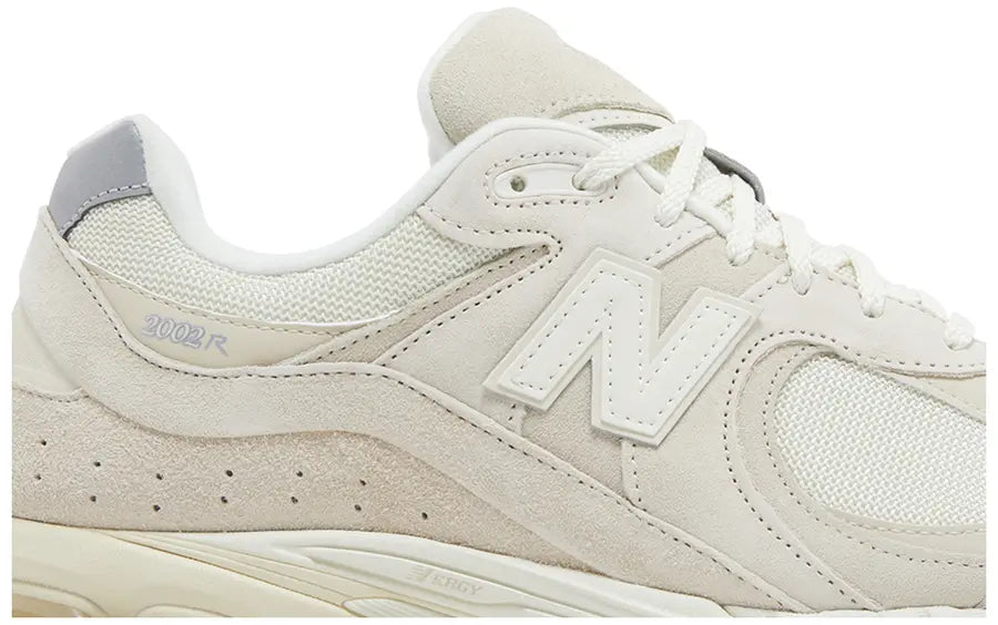 2002R 'Calm Taupe'