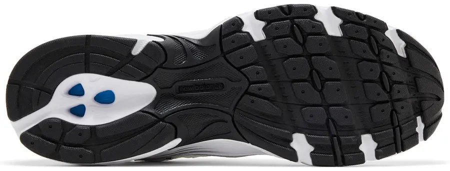 530 'White Metallic Silver'