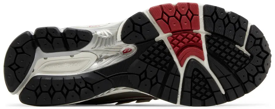 1906R 'Silver Classic Crimson'