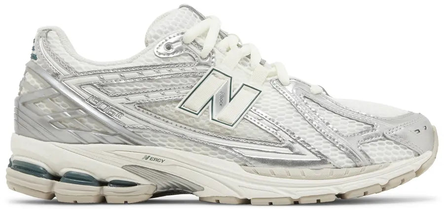1906R 'Silver Metallic Cream'