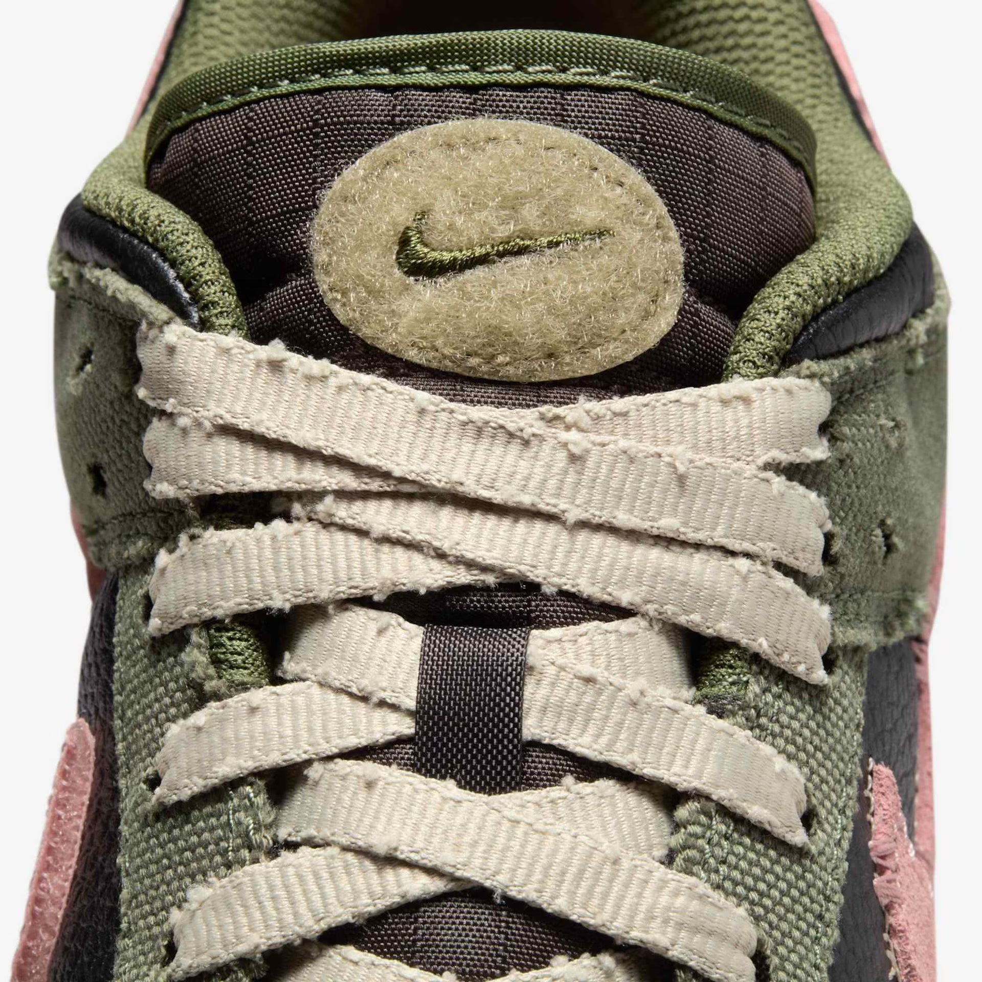 Dunk Low 'Dunks Not Dead'