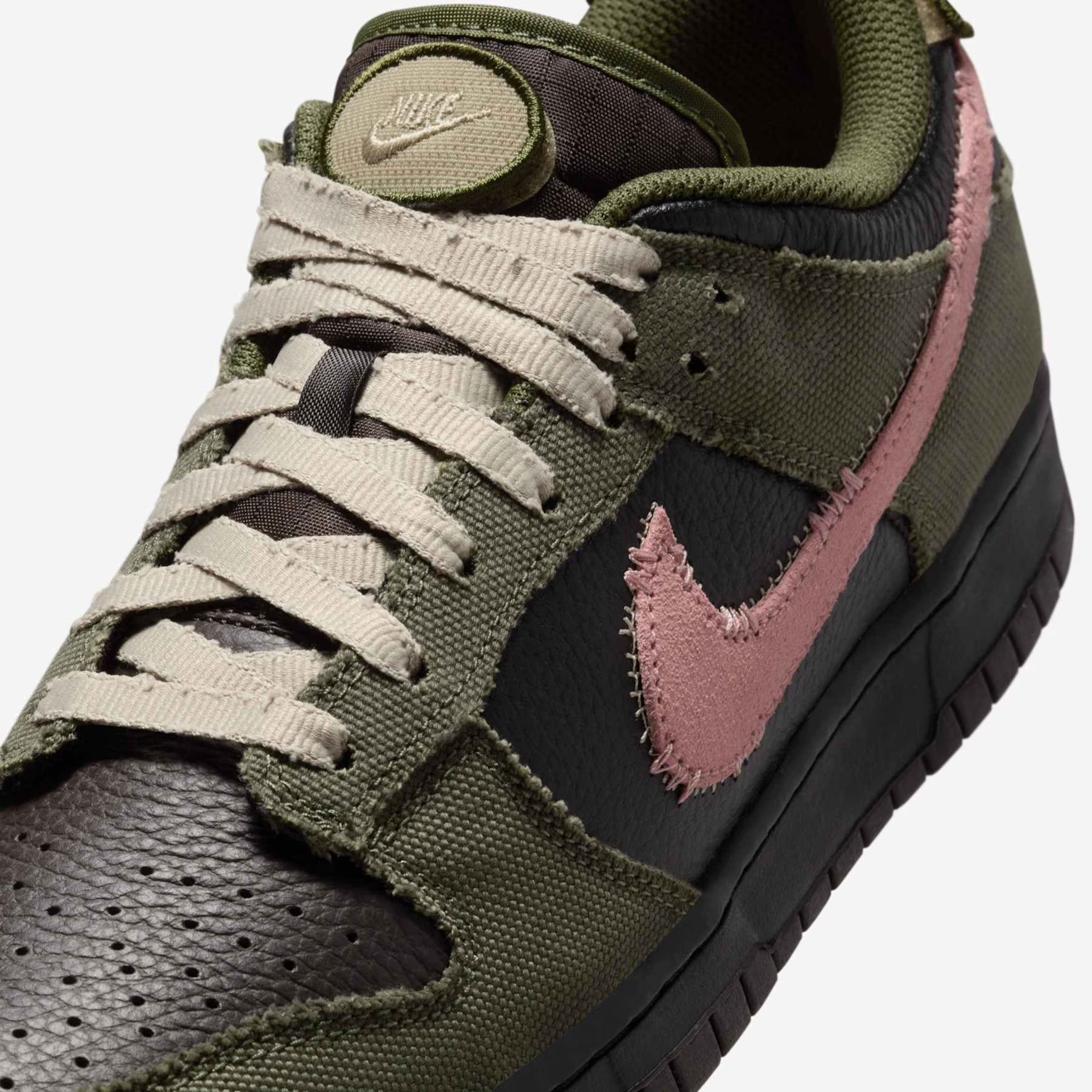 Dunk Low 'Dunks Not Dead'