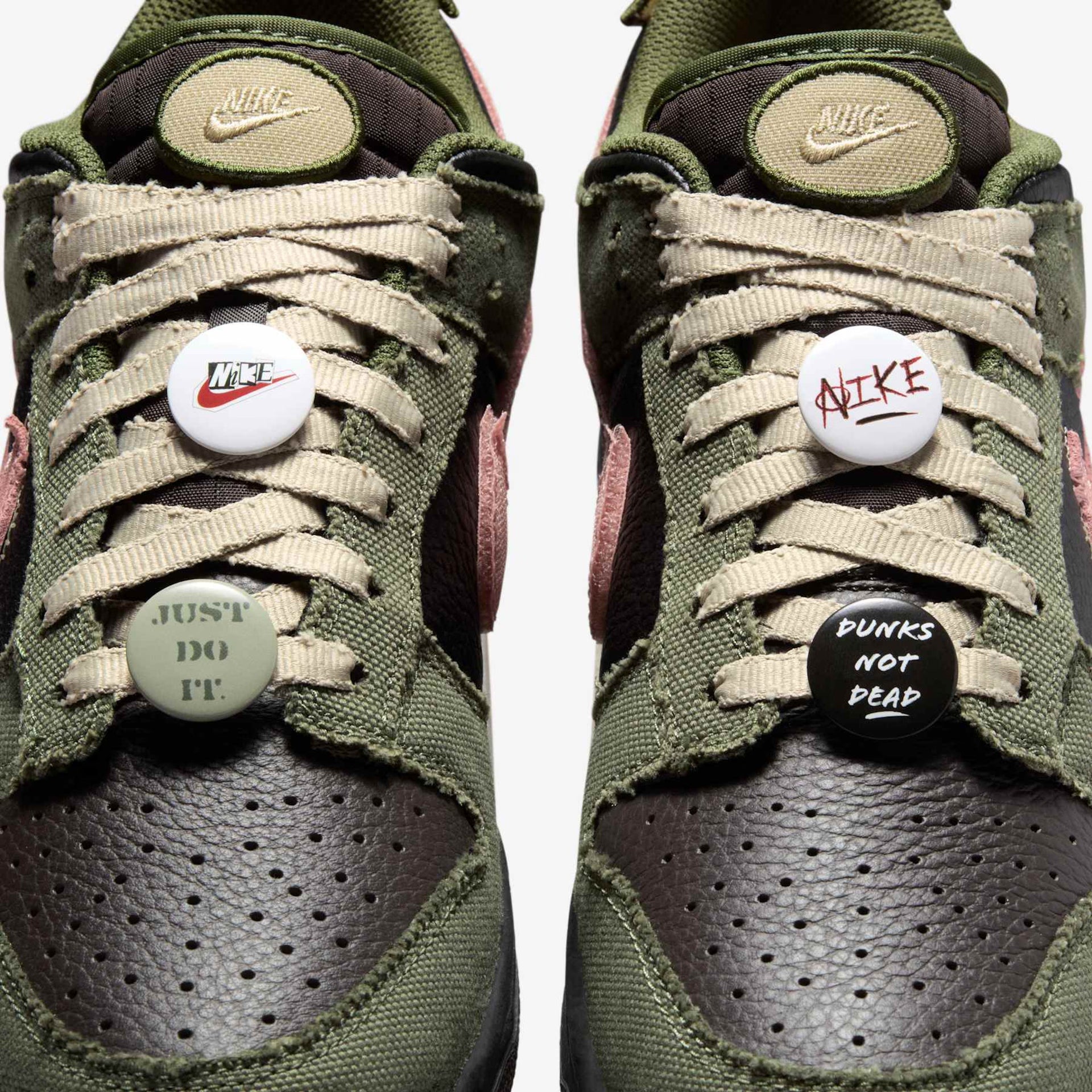 Dunk Low 'Dunks Not Dead'