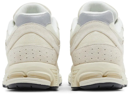 2002R 'Calm Taupe'