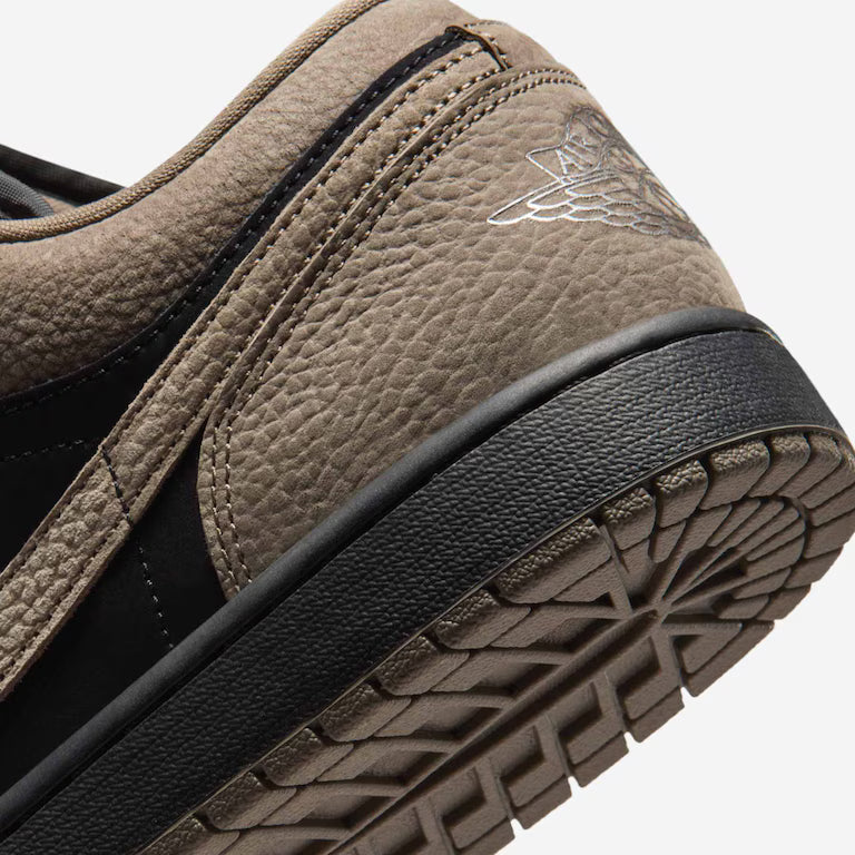 Air Jordan 1 Low SE 'Olive Grey'