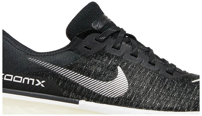 ZoomX Invincible 3 'Black White'