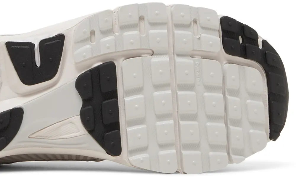 Air Zoom Vomero 5 'Vast Grey'