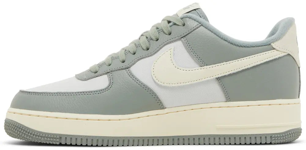 Nike Air Force 1 07 Low "mica Green"