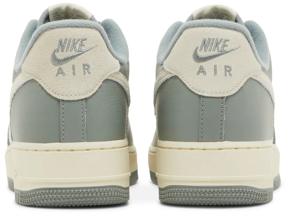 Nike Air Force 1 07 Low "mica Green"