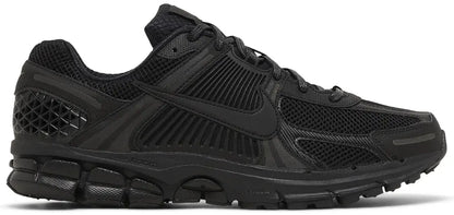 Air Zoom Vomero 5 'Triple Black'
