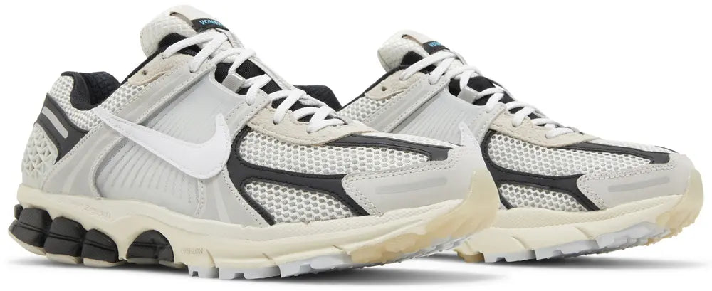 Air Zoom Vomero 5 'Supersonic'