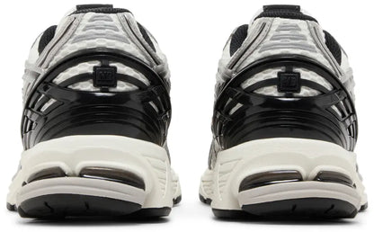 1906R 'Silver Metallic Black'