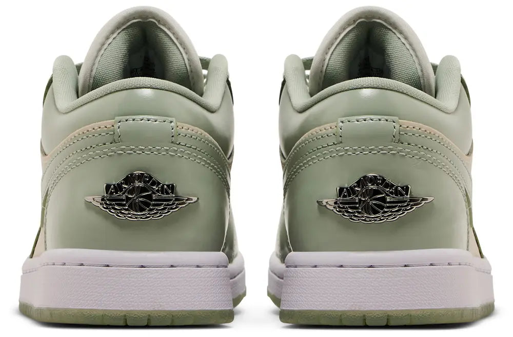 Air Jordan 1 Low SE 'Seafoam Sail'