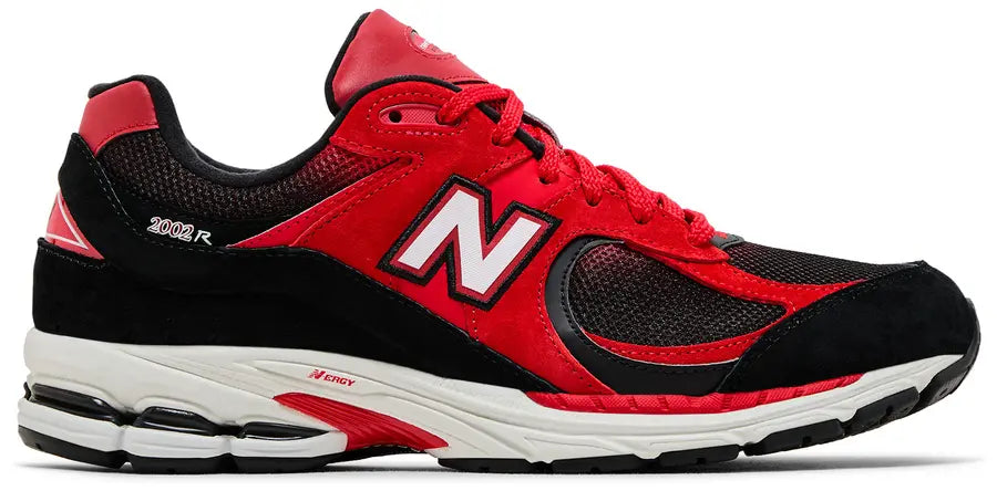 2002R 'True Red Black'