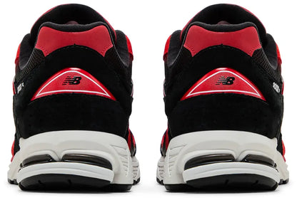 2002R 'True Red Black'