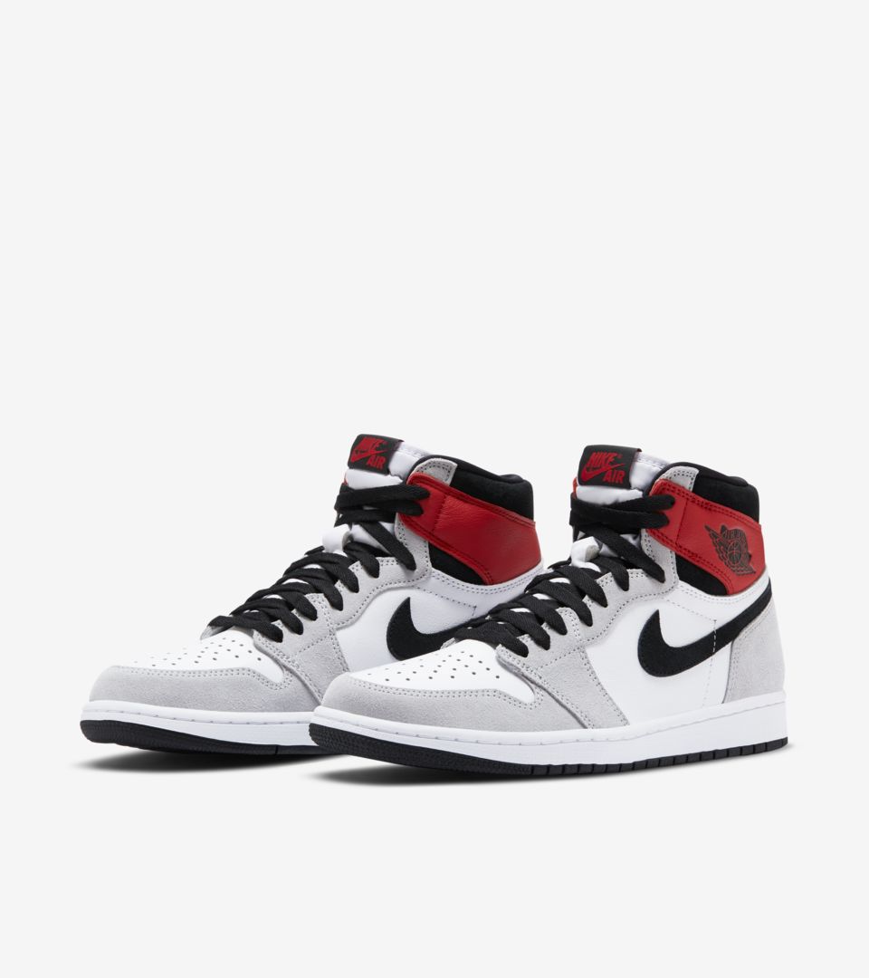Air Jordan 1 High 'Smoke Grey'