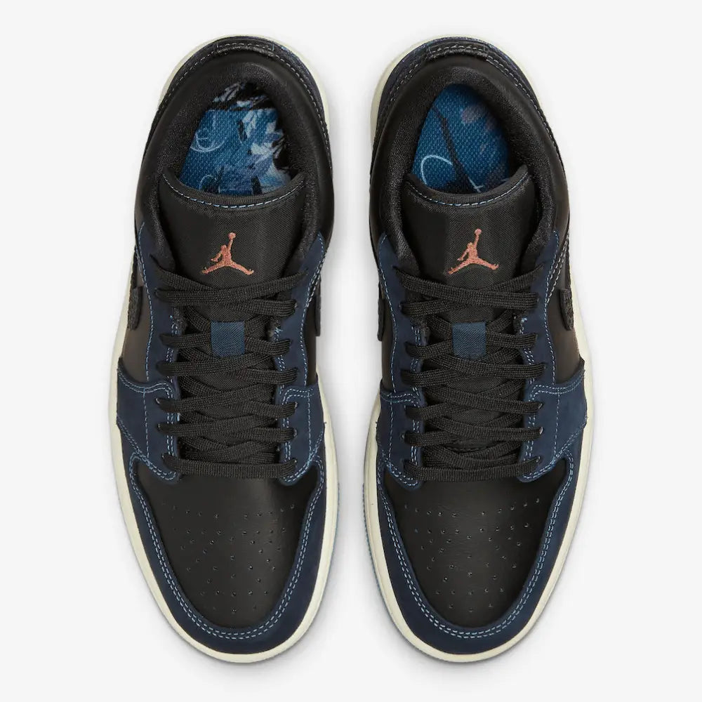 Air Jordan 1 Low SE Black Dark Obsidian Snakeskin