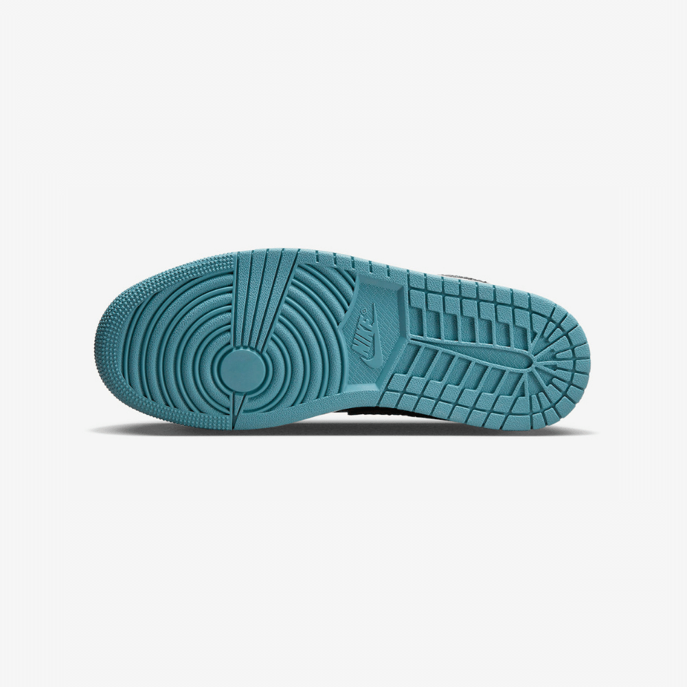 Air Jordan 1 Low SE Black Dark Obsidian Snakeskin