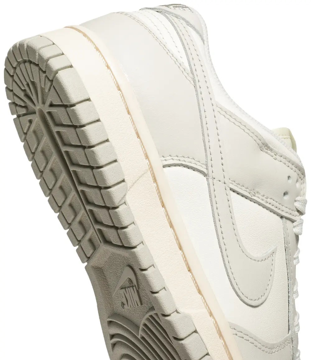 Nike Dunk Low 'Light Bone'