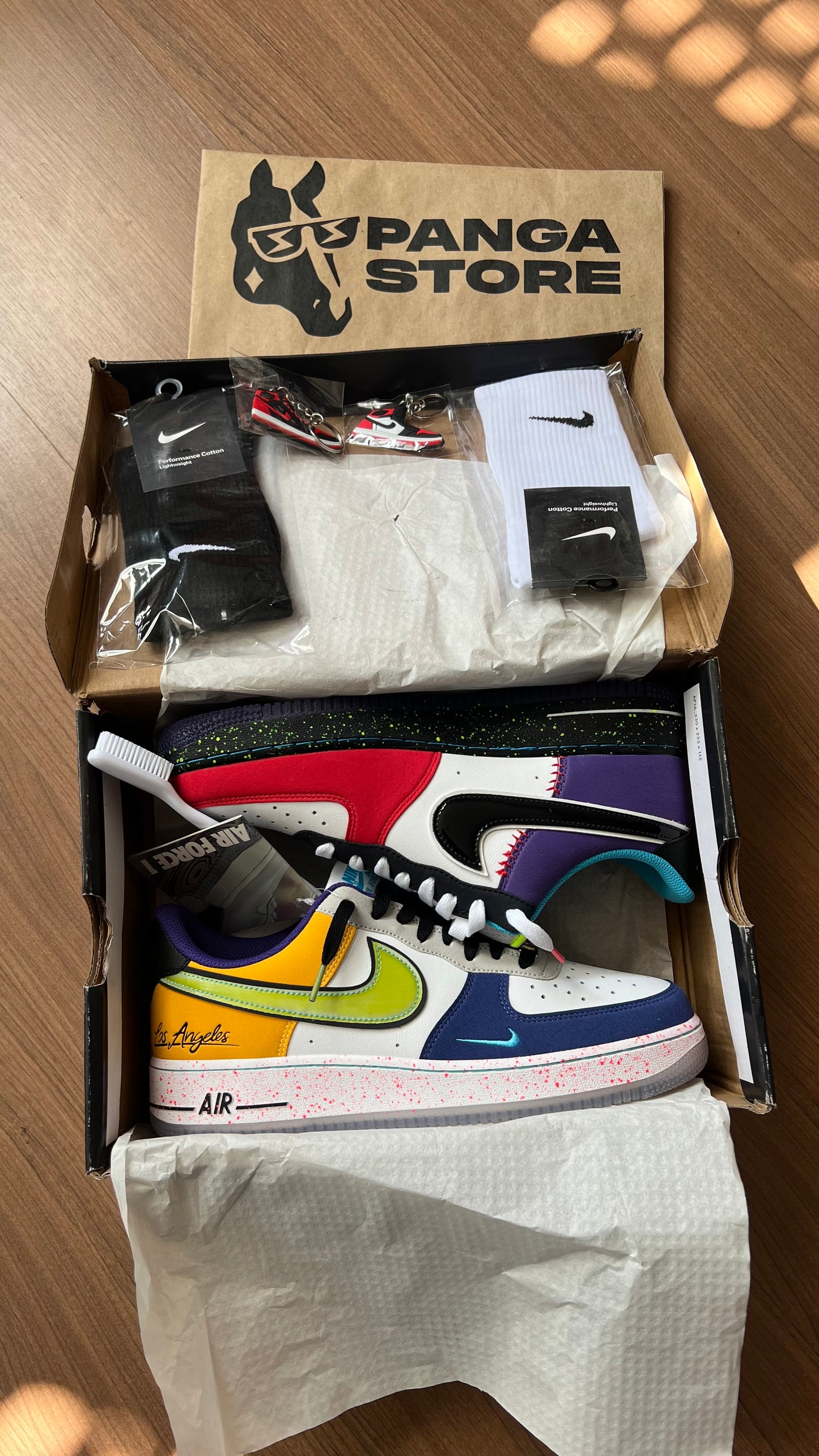 Nike Air Force 1 '07 LV8 'What The LA' (PRONTA ENTREGA)