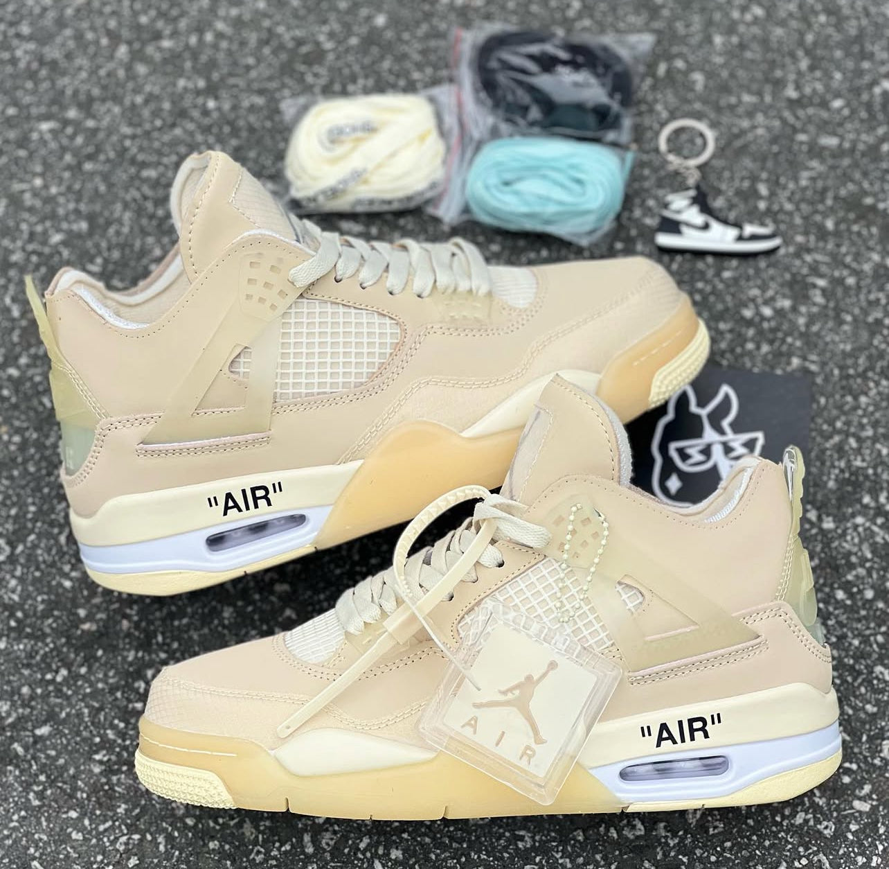 Nike Off-White x Wmns Air Jordan 4 SP 'Sail' (PRONTA ENTREGA)