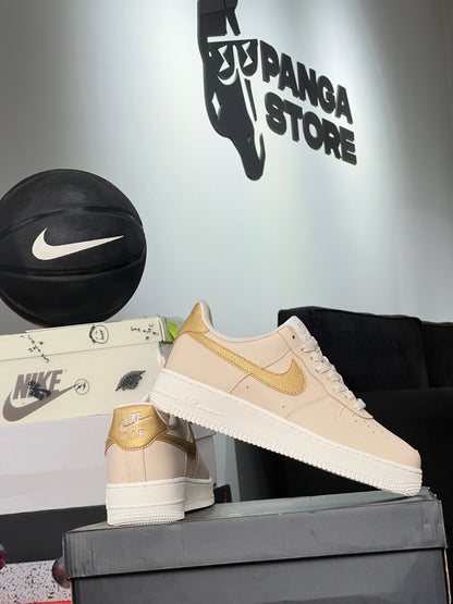 Nike Air Force 1 Essential Sanddrift Gold