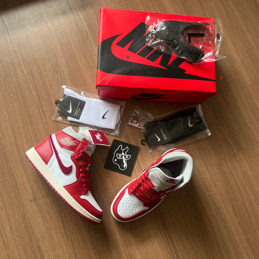 Nike Air Jordan 1 High and Varsity Red  (PRONTA ENTREGA)