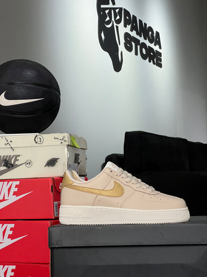 Nike Air Force 1 Essential Sanddrift Gold