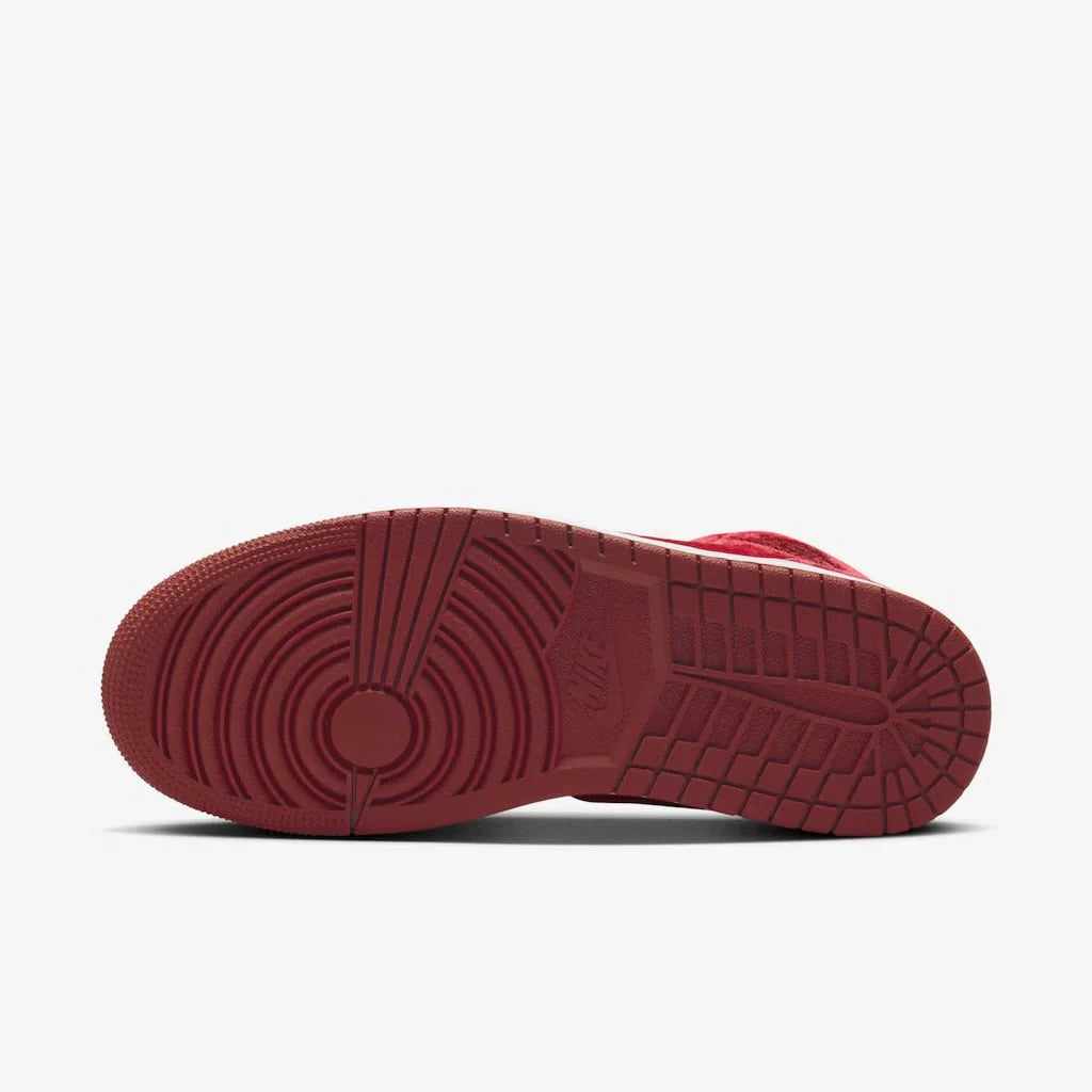 Air Jordan 1 Mid 'Red Velvet'